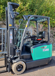 Mitsubishi Elektrostapler FB 20 CN2T