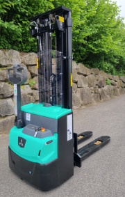 Mitsubishi Deichselstapler SBP 12 N3