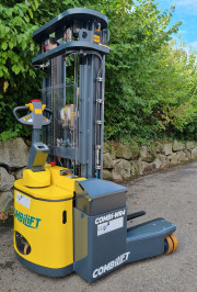 Combilift Vierwegedeichselgerät WR 4