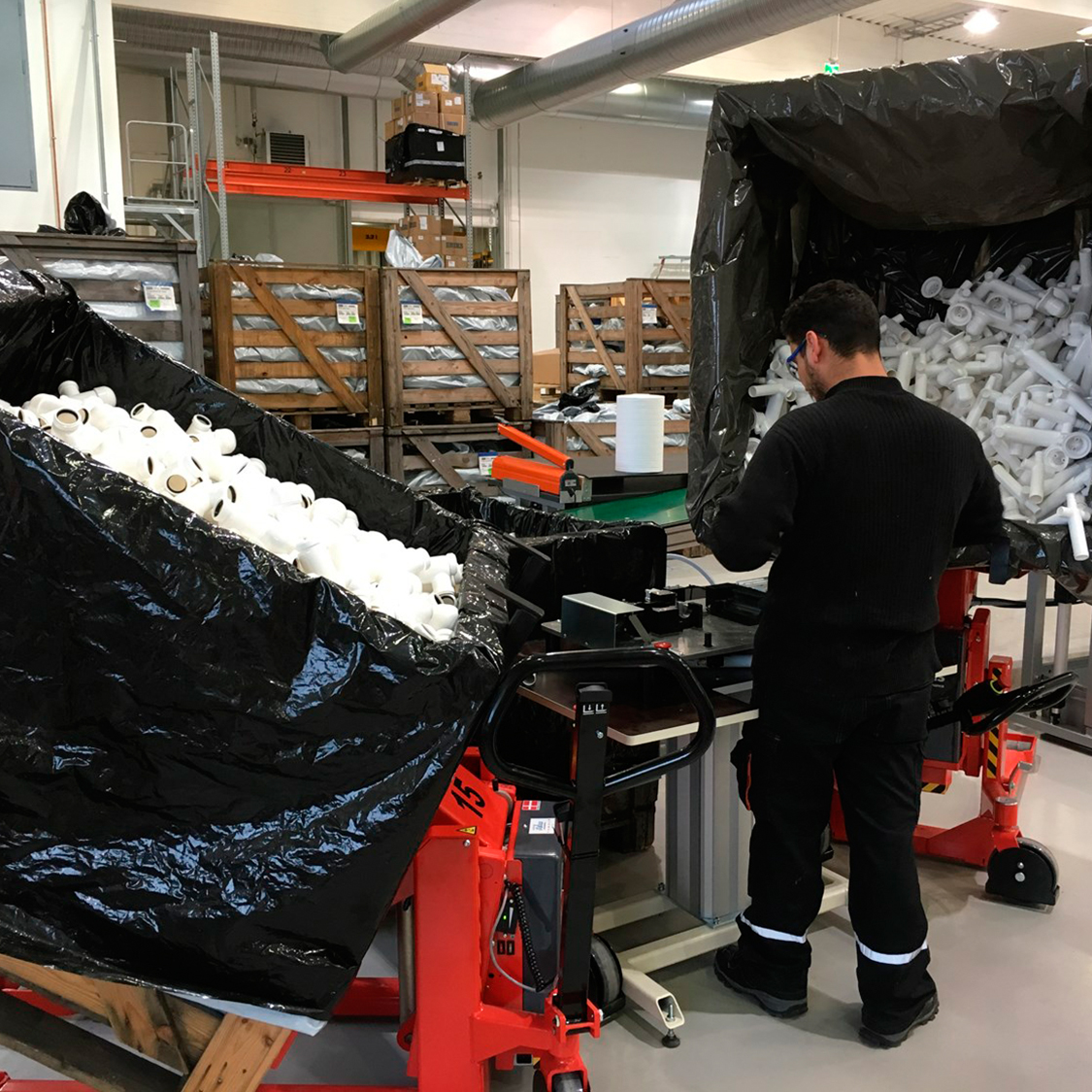 Elektro-Logitilt im Einsatz